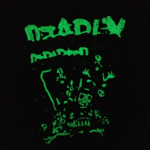 SOLD on Marketplace NEW Glow-In-The-Dark Dearly Departed Graphic T-shirt - M - Picture 4 of 5
